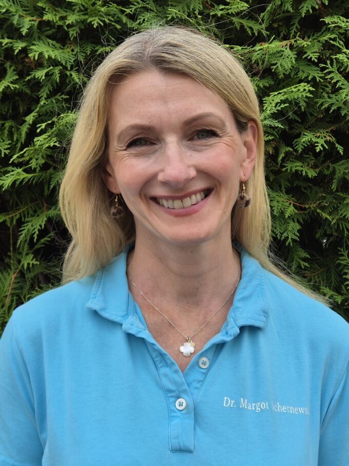 Dr. Margot Schernewski